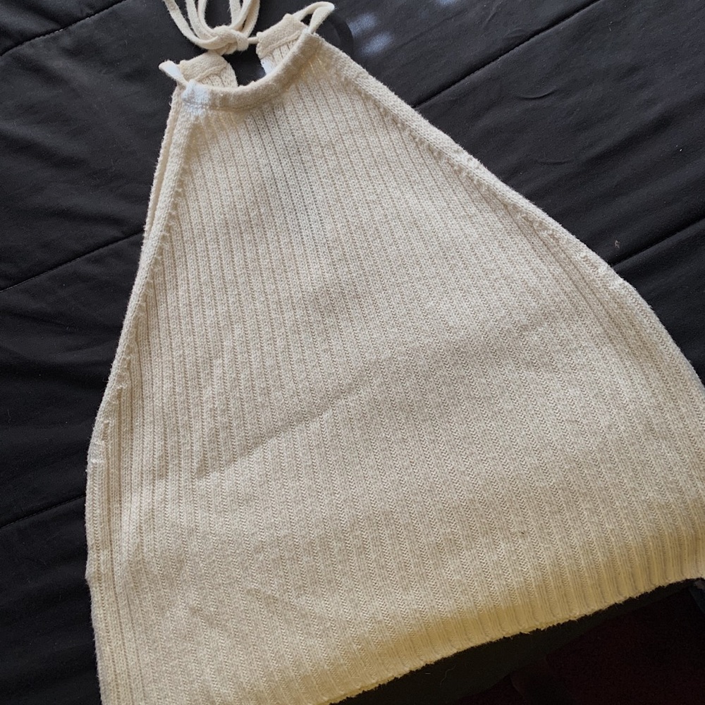 CREAM SWEATER HALTER TOP